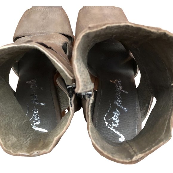Free People Effie Leather Block Heel EU39 US9 Cutout Side Zip Gray - Picture 10 of 11
